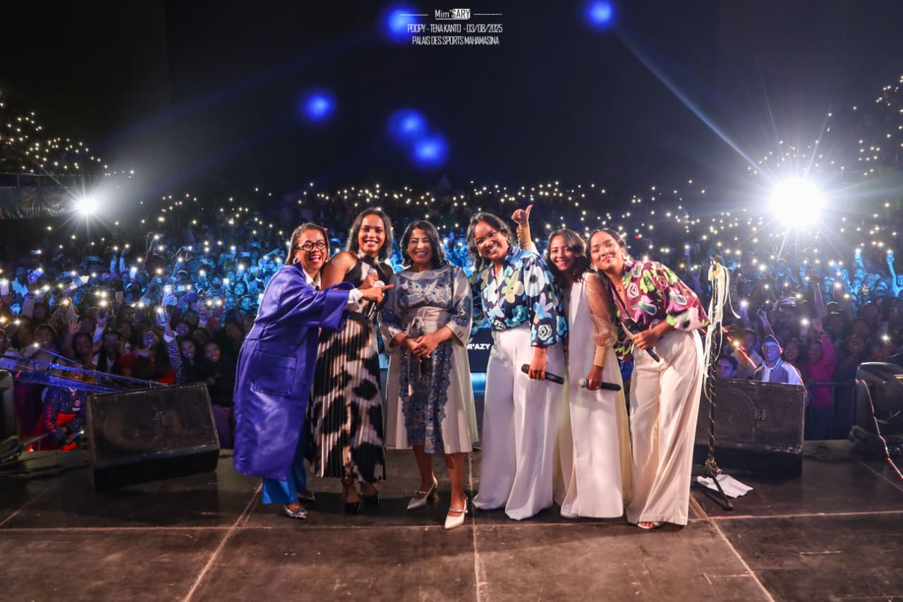 WhatsApp Image 2025-08-21 at 07.05.04 WhatsApp Image 2025-08-21 at 07.05.04